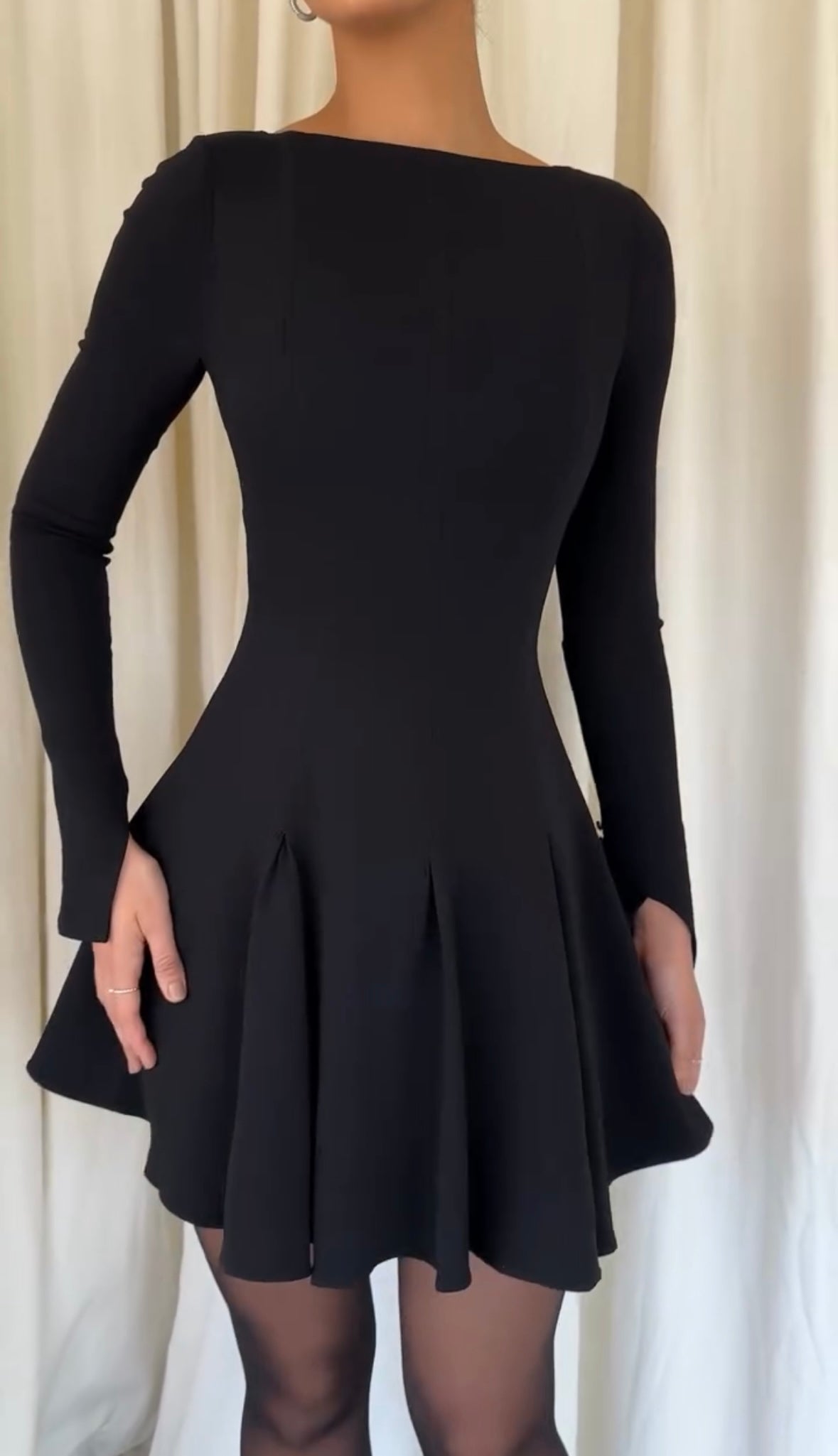 Solid Color Slim Fit Slimming Long Sleeves Mini Dress